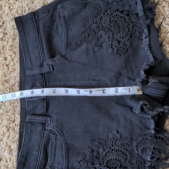 American Eagle Hi-Rise Shortie - Picture 7 of 9